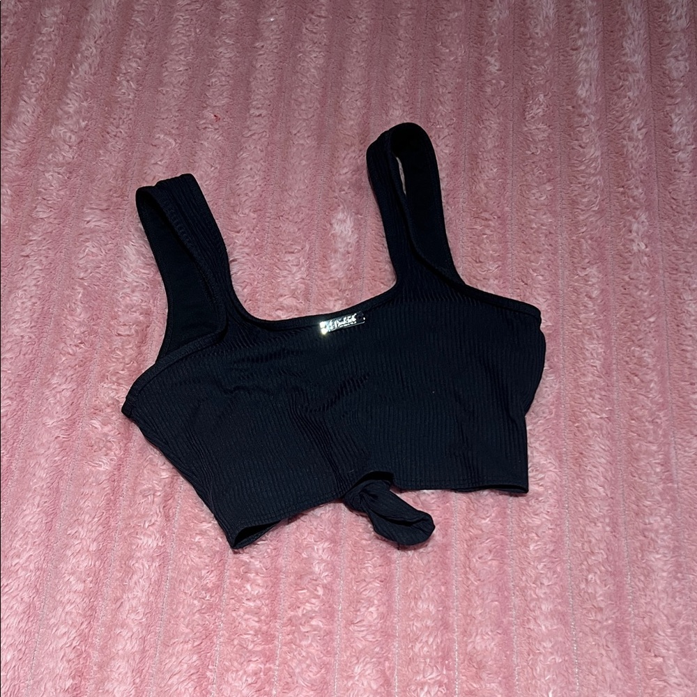 Bombshell Sportswear Black Knotted Sports Bra - Picture 2 of 2